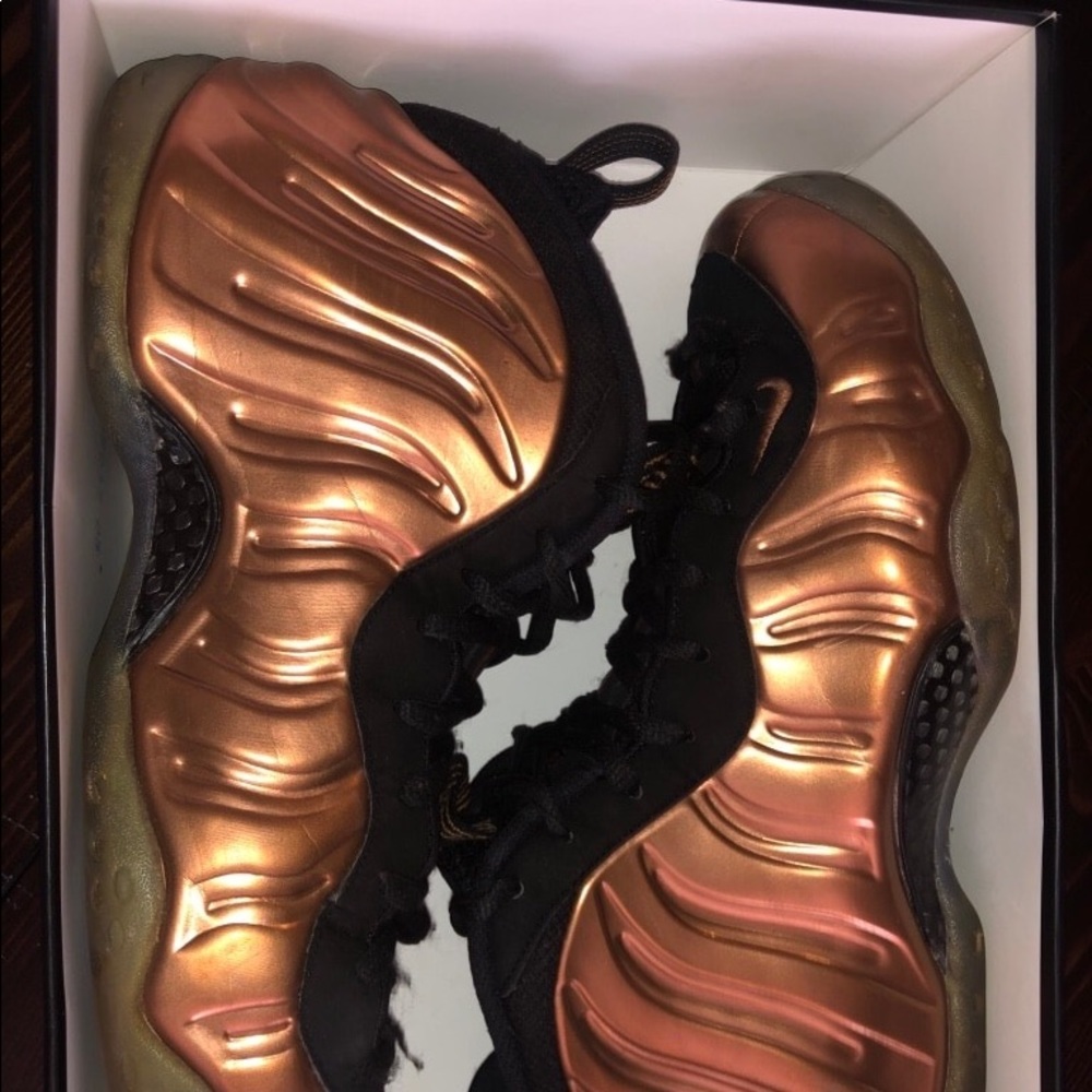 Nike Foampostie GOLD Size 10